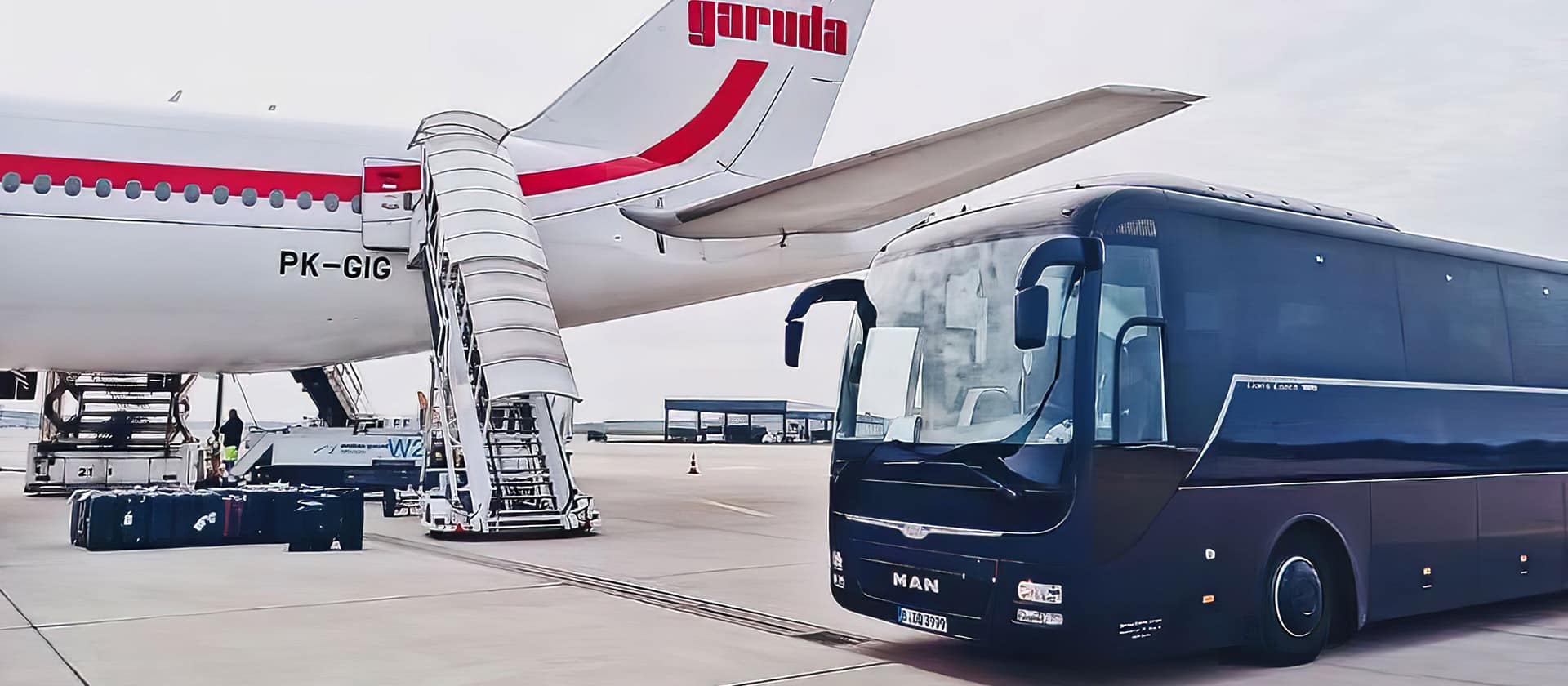 Flughafen-Transfer in Berlin mit Pivotti VIP Liner